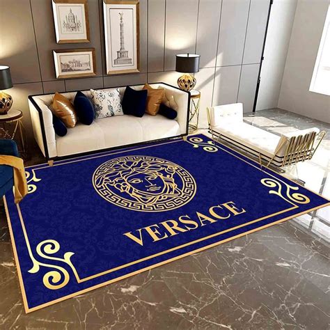 inspirato versace inglese|what inspired versace.